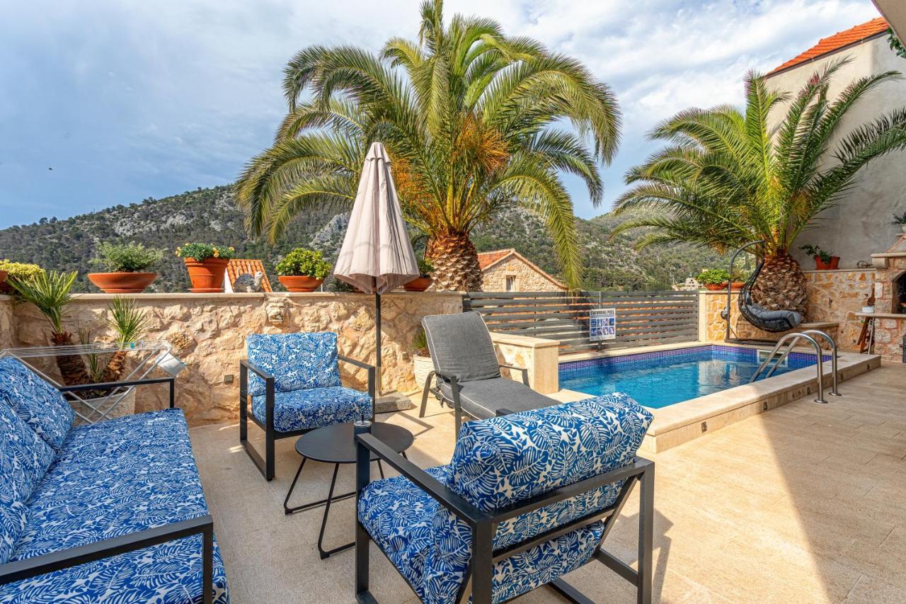 Villa Capitis In The Center Hvar Town Exteriör bild