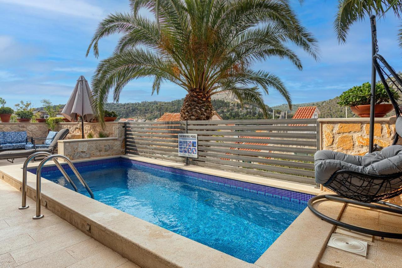 Villa Capitis In The Center Hvar Town Exteriör bild